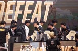 开云体育-EG绝杀RNG,Faker拿下关键大龙激烈交锋入围赛,锁定晋级资格的简单介绍