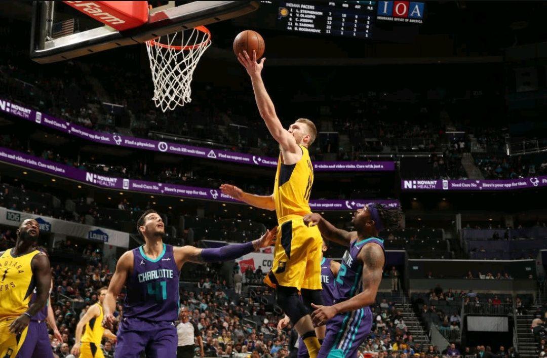 包含步行者全面压制篮网，奥拉迪波全场高效的词条