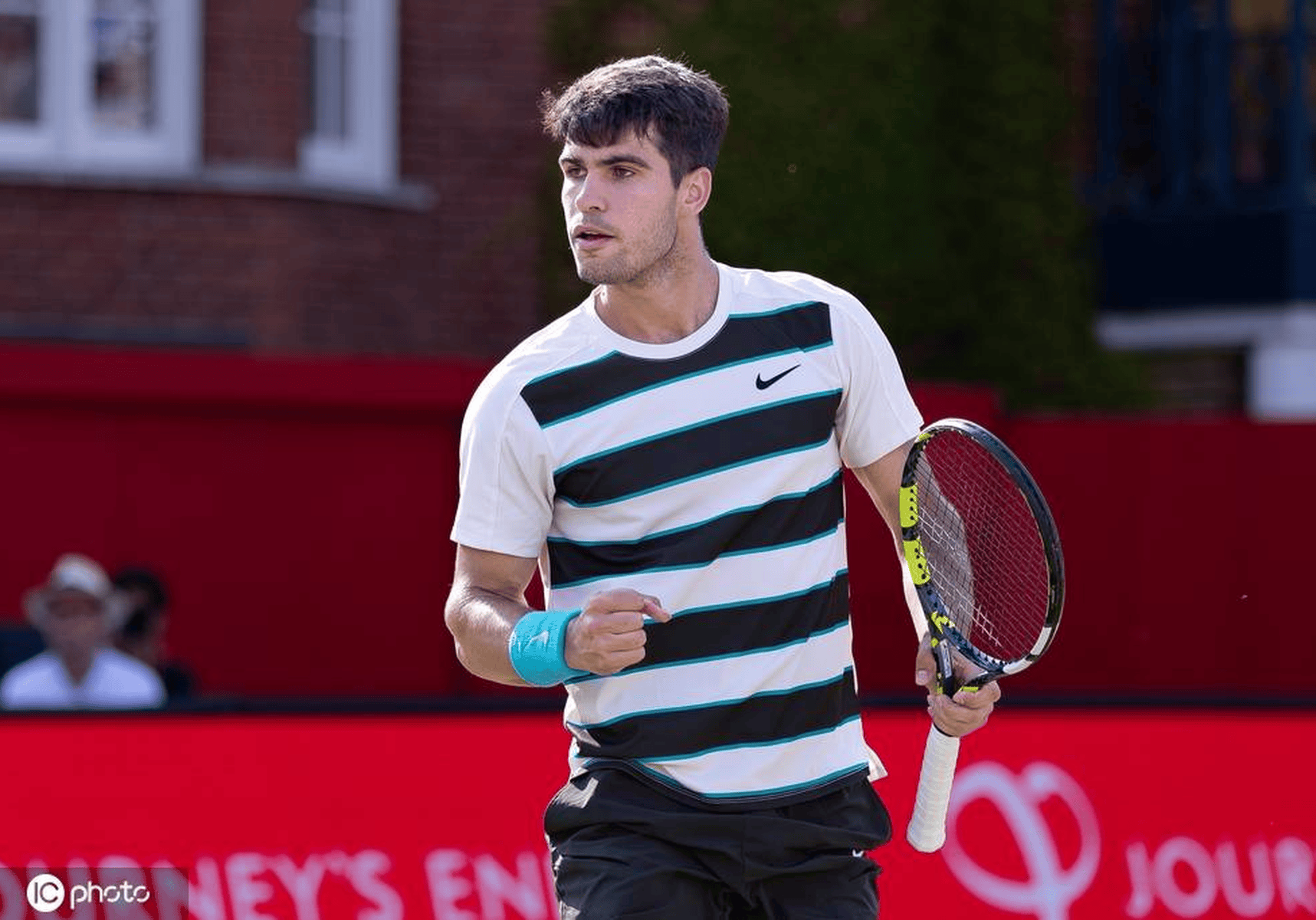 ATP总决赛逆转法网，阿尔卡拉斯点燃赛场的简单介绍