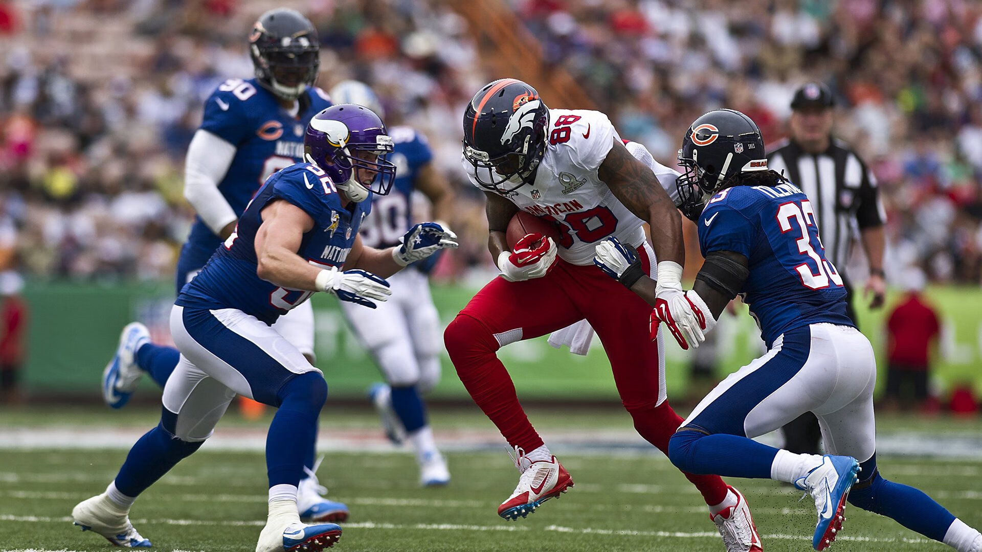 西甲国家德比之夜,莱万攻防转换核心,巴萨战术版图上的隐形舵手