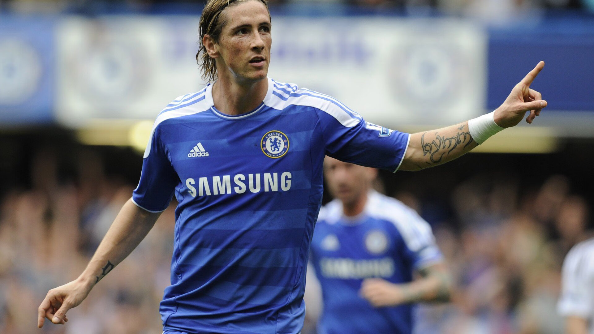 赛道上的中锋，当恩比德在F1街道赛接管比赛